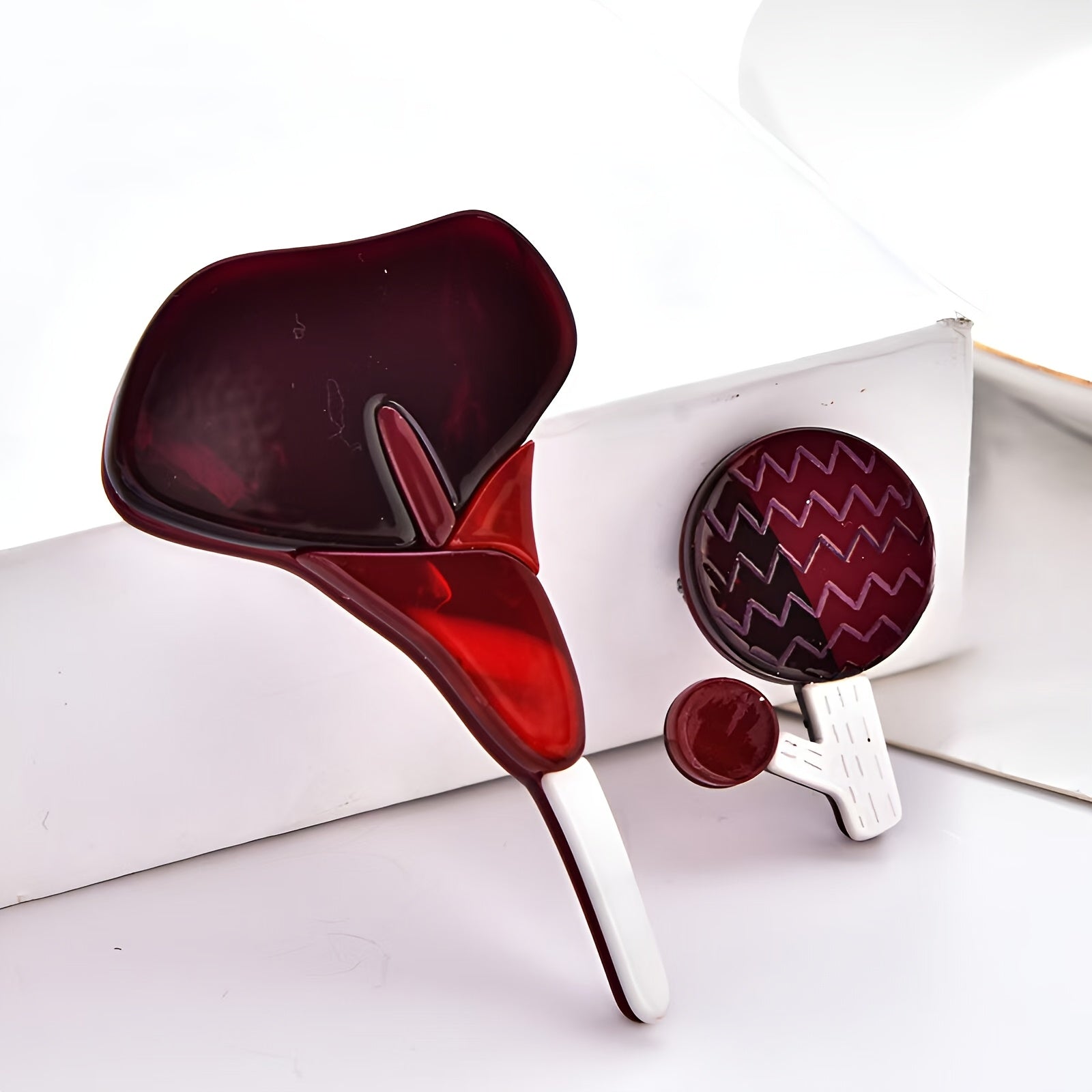 Women's Acrylic Calla Lily Brooch Pin Fashion Floral Lapel Accessory