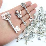 80pcs Antique Zinc Alloy Key Pendants Pirate Castle Skull Heart Filigree Jewelry Making