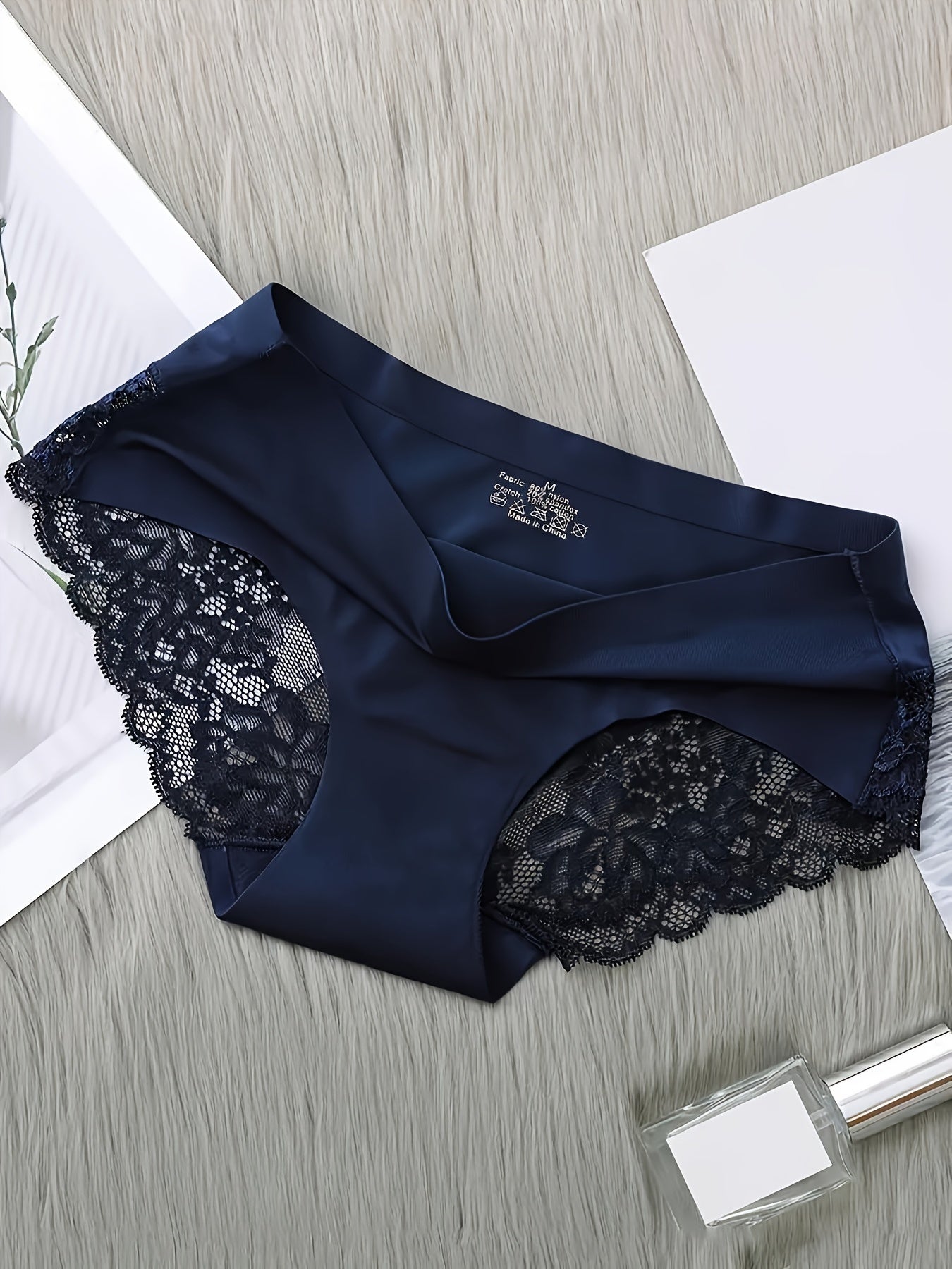 Women's Seamless Breathable Mid-Rise Lace Trim Briefs Set of 4 Solid Colors