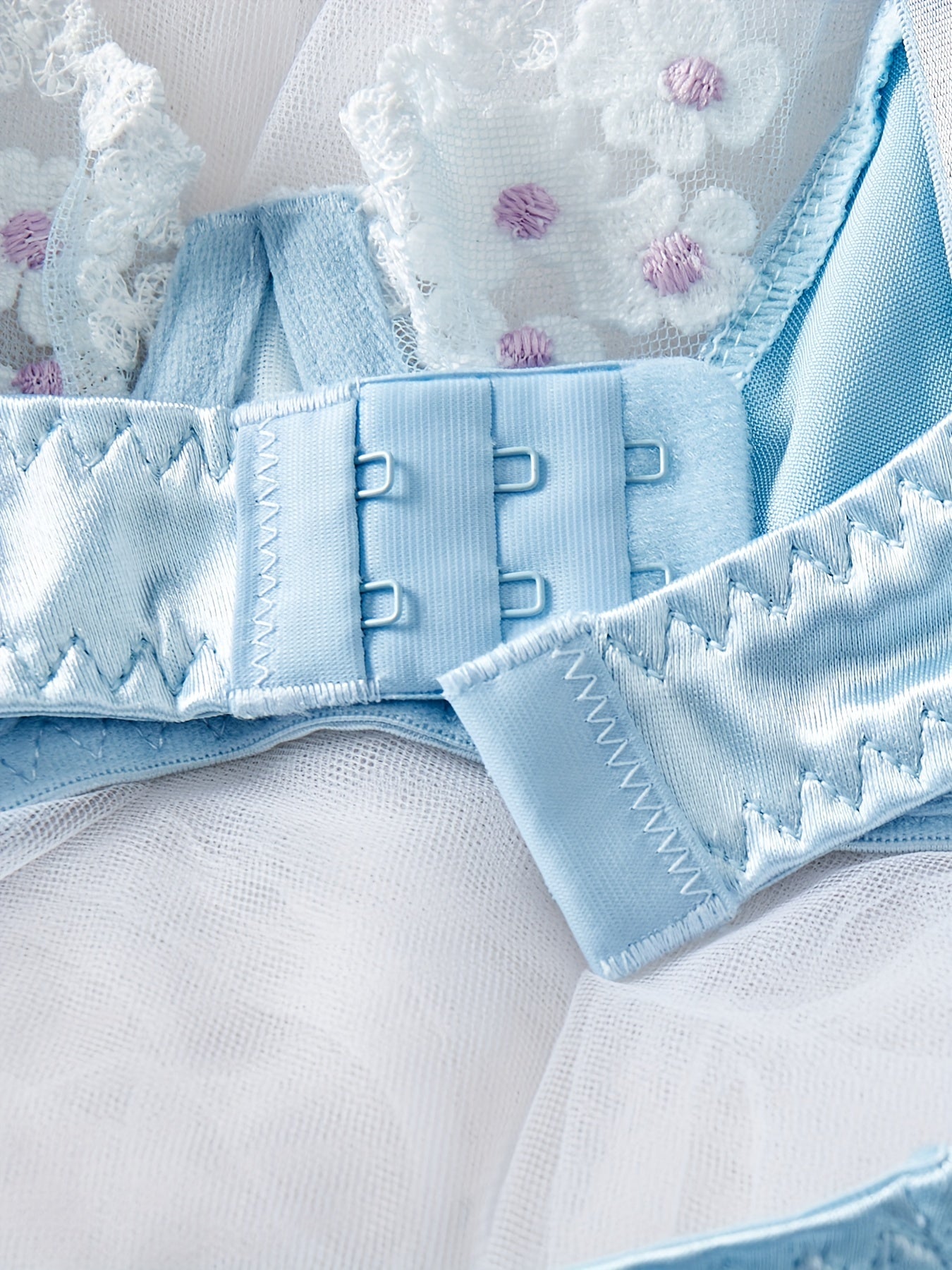 Women's Lace Seductive Lingerie Set with Adjustable Straps and Floral Design