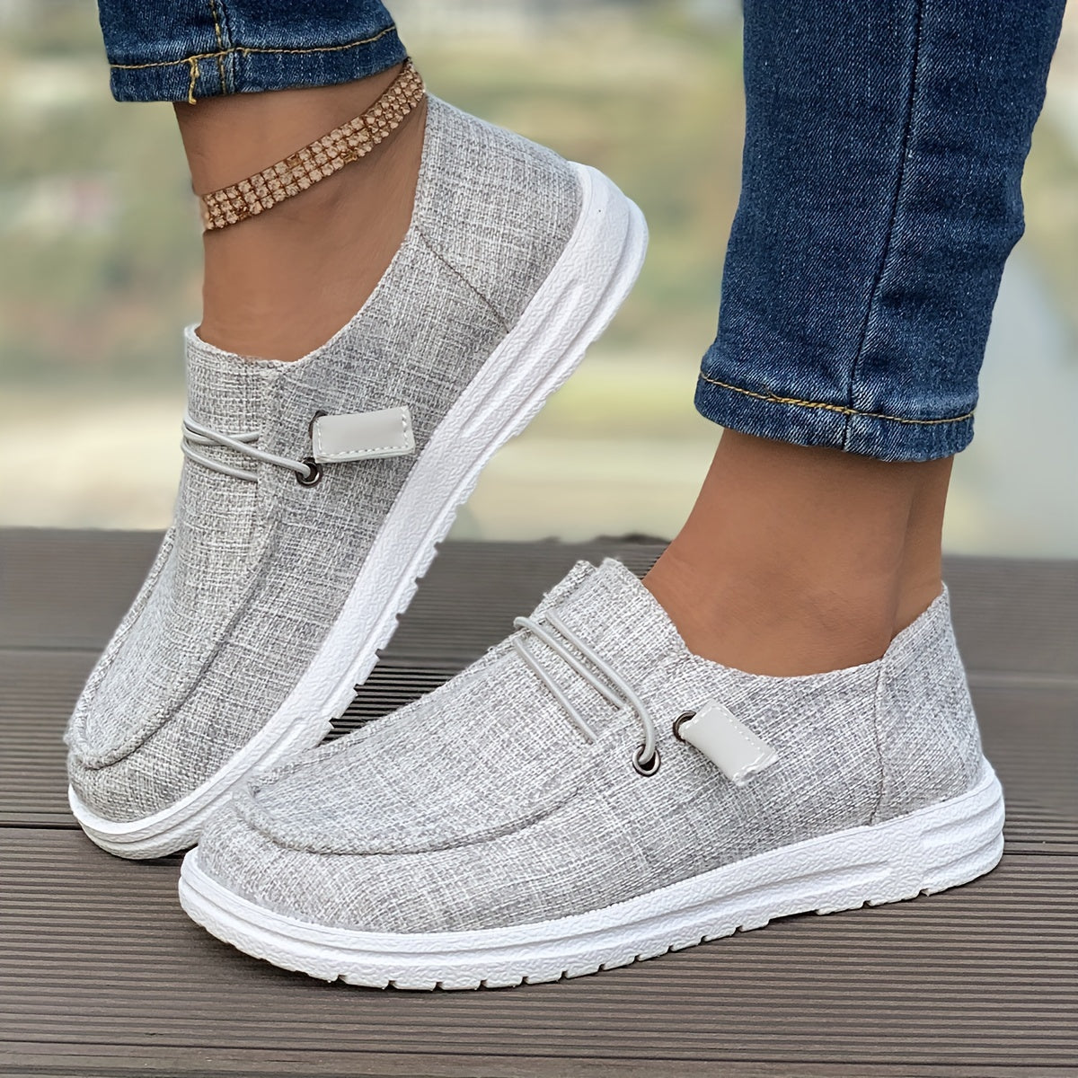 Women's Casual Slip-Resistant Round Toe Low-Top Sneakers with Breathable Fabric