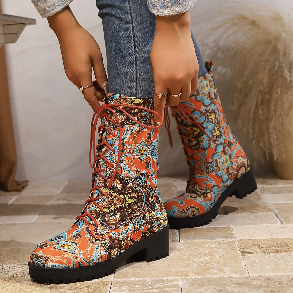 Женские ботинки с цветочным граффити на щиколотке, утеплённая подкладка, резиновая подошва, повседневный стиль