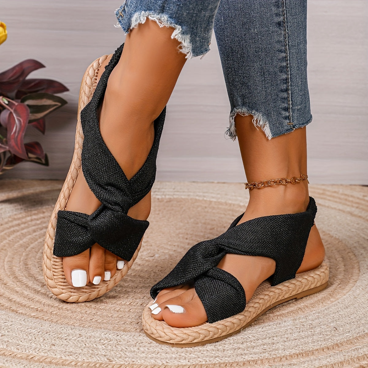 Women's Flat Strappy Sandals Breathable Fabric Cushioned Insole