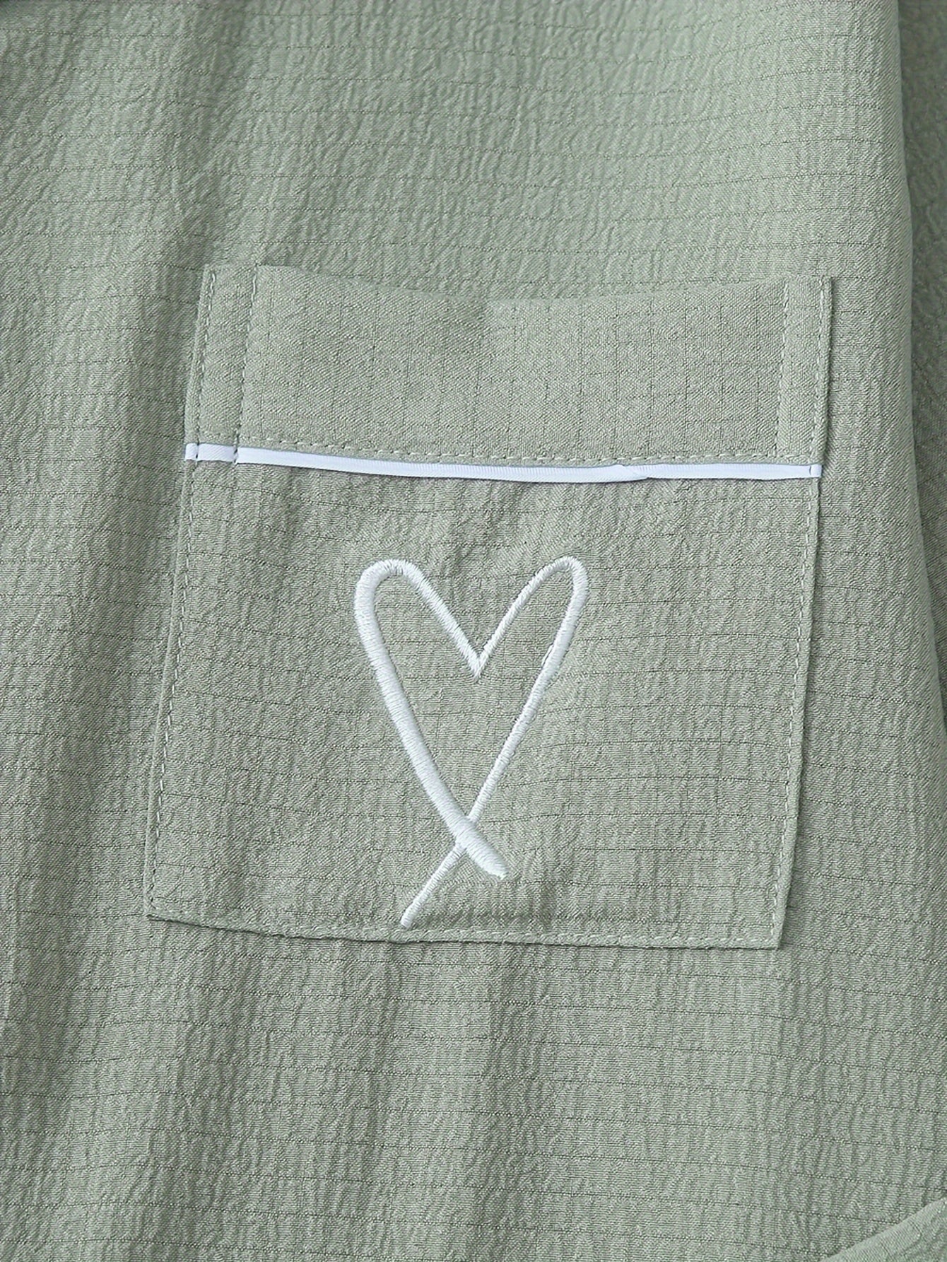 Women's Heart Print Pajama Set with Long-Sleeve Top and Elastic Waist Pants for Fall