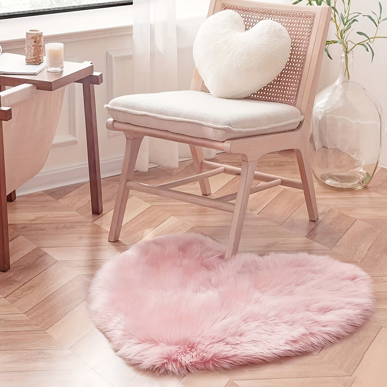 Pink Heart-Shaped Plush Faux Sheepskin Rug for Bedroom, Vanity Chair, Home Decor