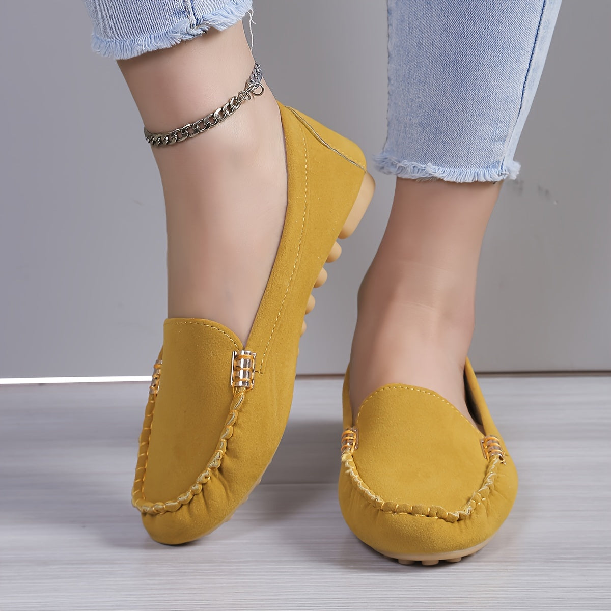 Women's Casual Flat Shoes Lightweight Slip-On Plain Toe