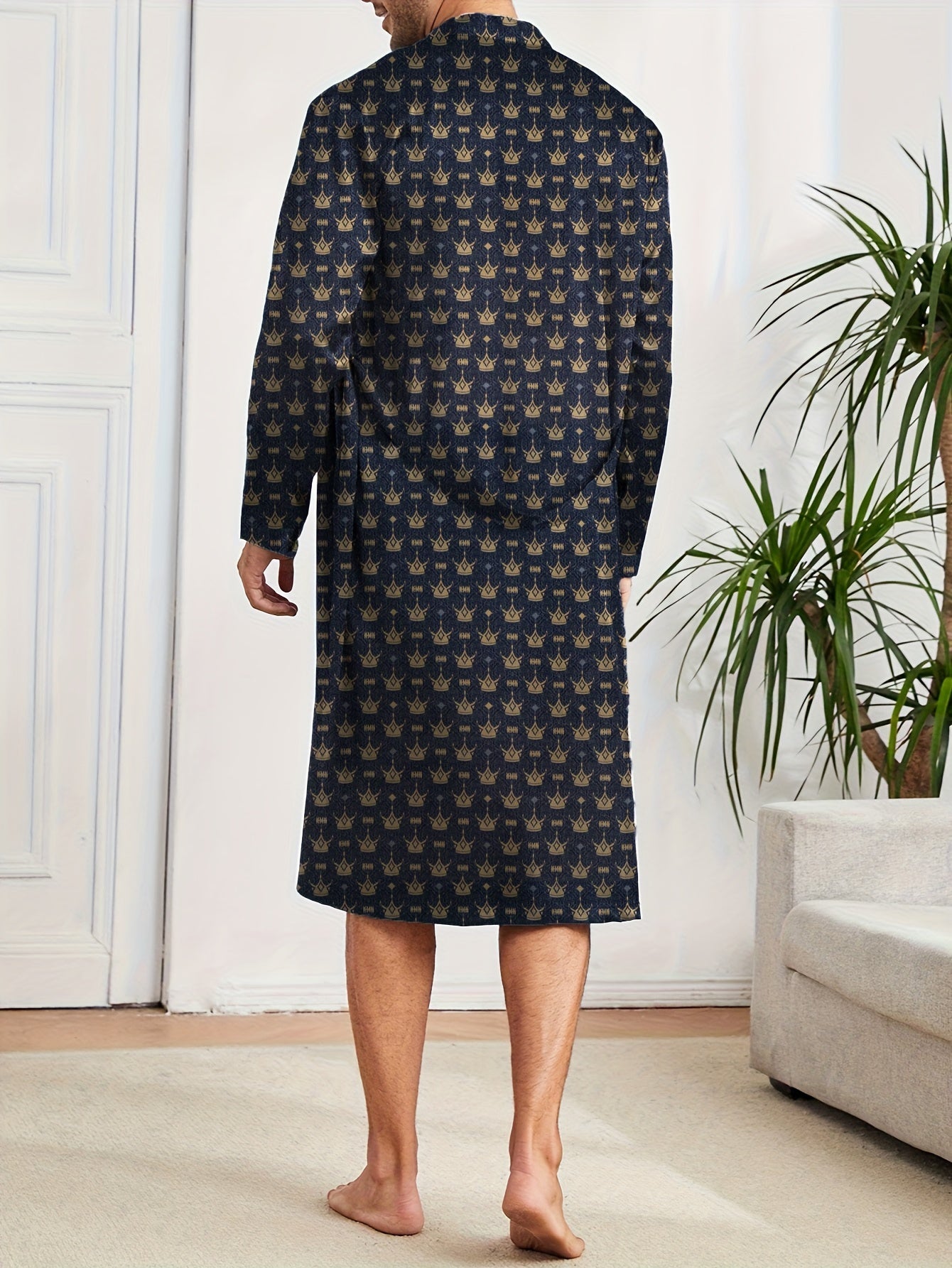 Men's Lounge Set Long Sleeve Robe and Shorts Crown Pattern Polyester Casual