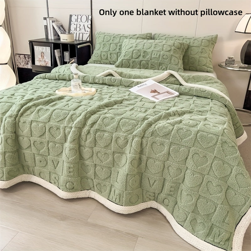 Manta de felpa con patrón de corazón acogedor 100% poliéster suave para sofá, cama, viajes y camping