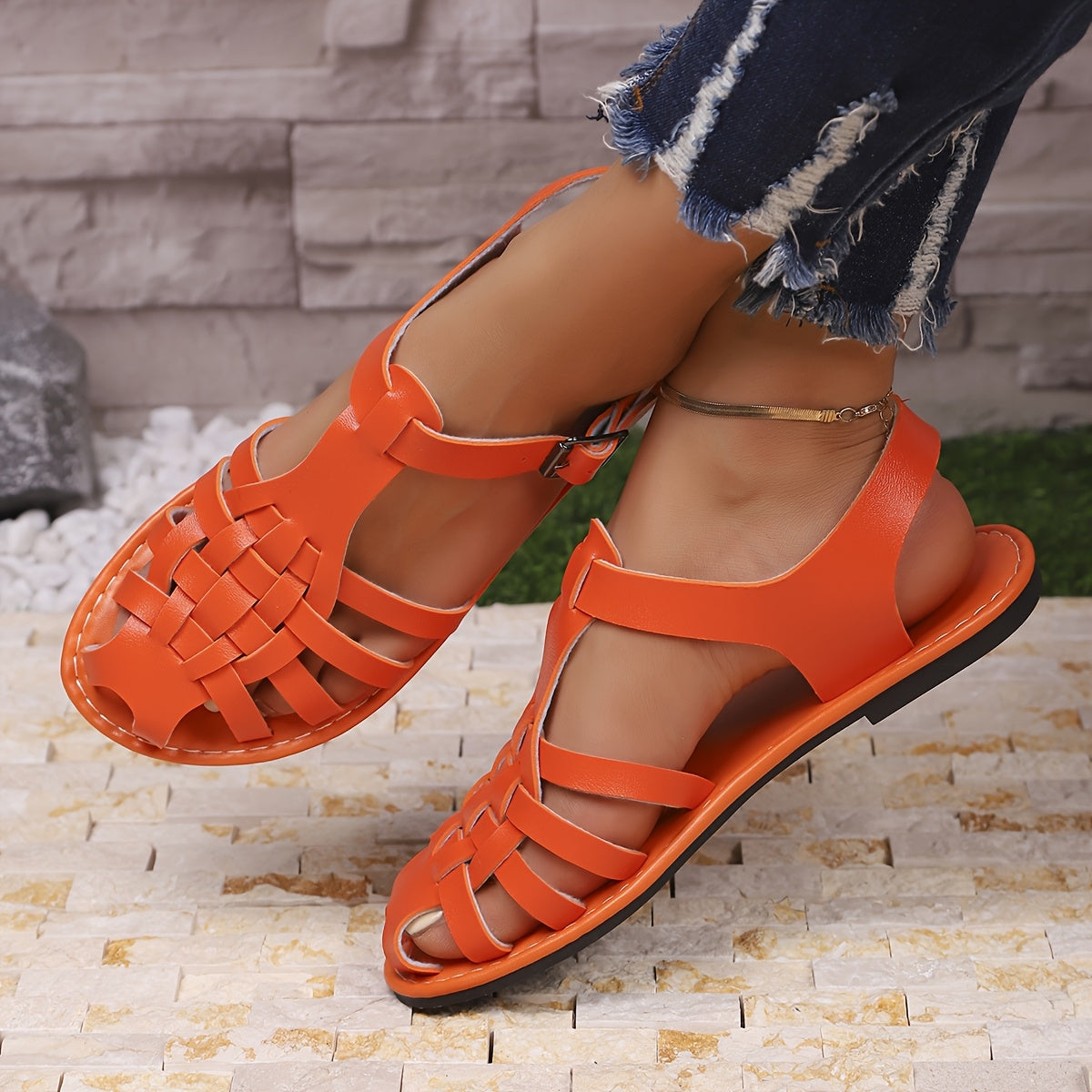 Women's Woven Closed-Toe Roman Sandals Adjustable Buckle Flat Summer Shoes