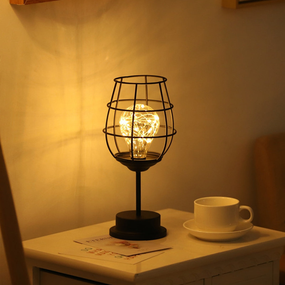 Iron Wire Cage Night Light Battery-Operated LED Table Lamp for Bedroom Living Room
