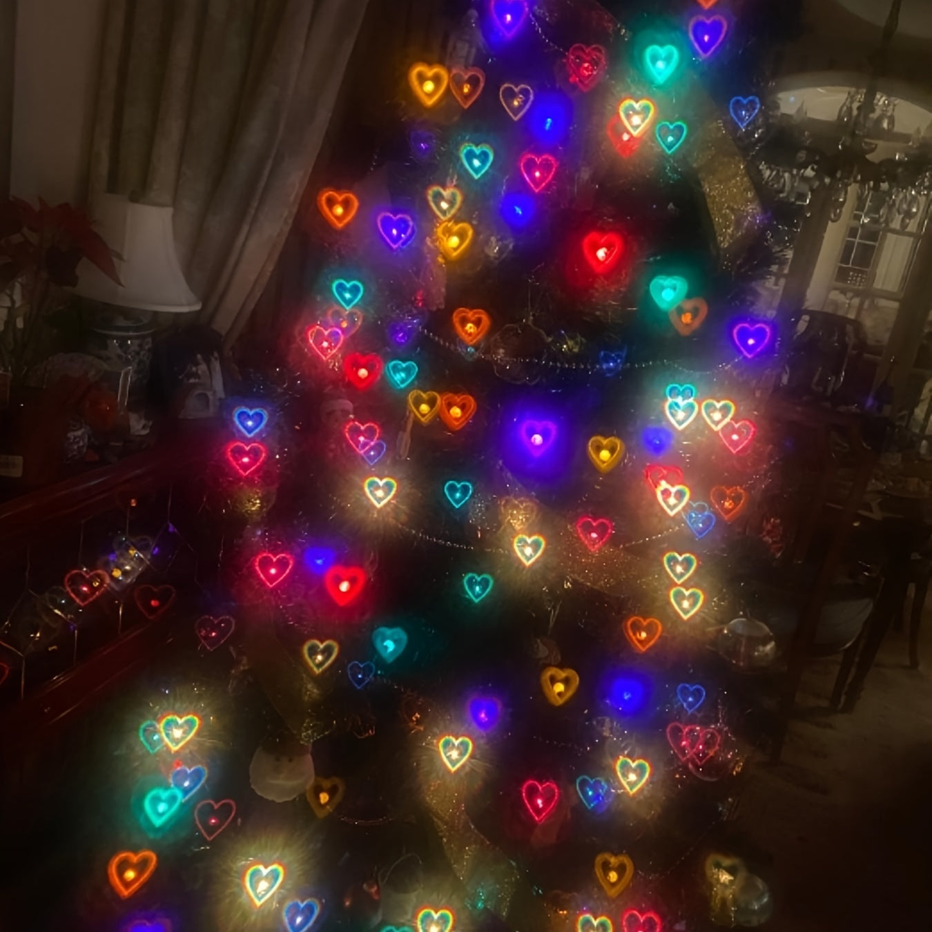 Ayollar uchun yurak shaklidagi diffraksiya ko‘zoynaklari, o‘rta rangli ramkalar bilan, partiyalar va festival uchun