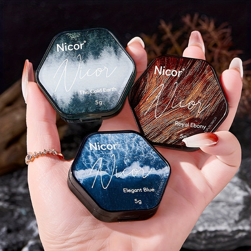 Men's Solid Perfume Stick with Long-Lasting Herbal Woody Fragrance and Moisturizing Squalane