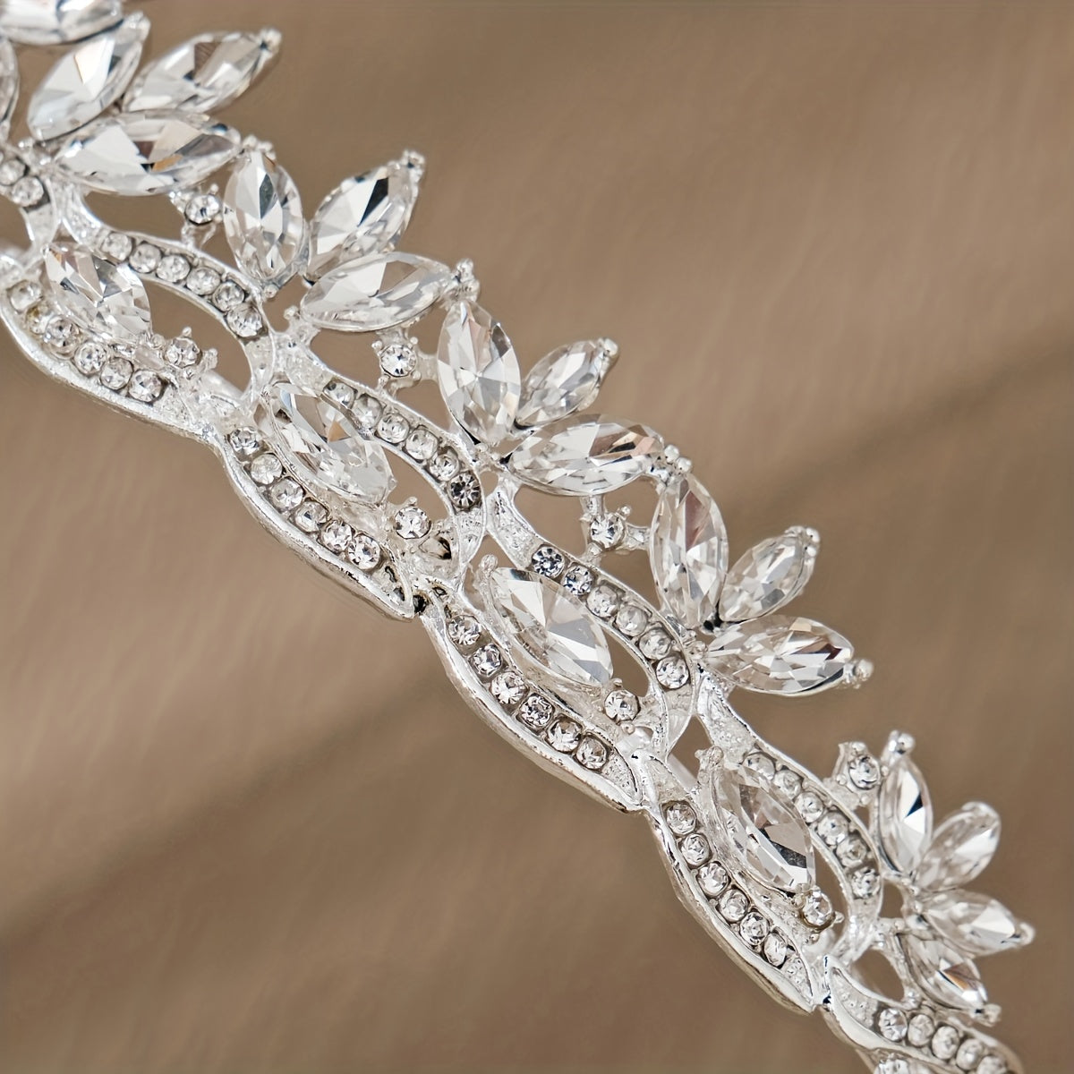 Corona de tiara nupcial con cristales de marquise para boda y ocasión especial
