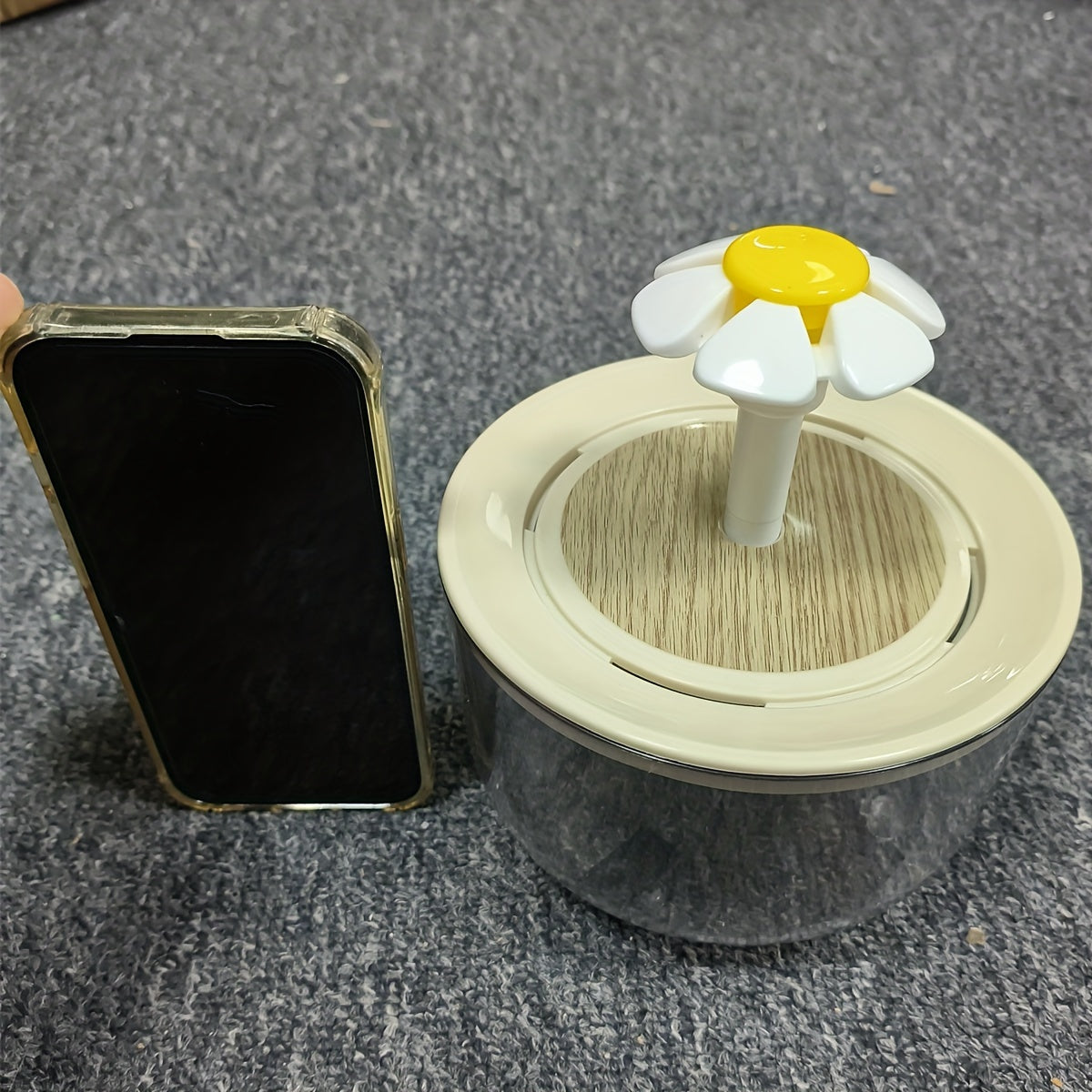 1.5L Pet Water Fountain for Cats and Small Dogs with Filtered Live Water and Quiet USB Operation