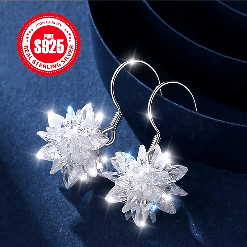 Chiroyli Muz Guliga o'xshash 925 Sterling Kumush Teshikli Sirg'alar - Gippoallergen, Zirconia Qoplamalari bilan, Kundalik Kiymishlar va Ta'til Kiyimlari uchun Ideal