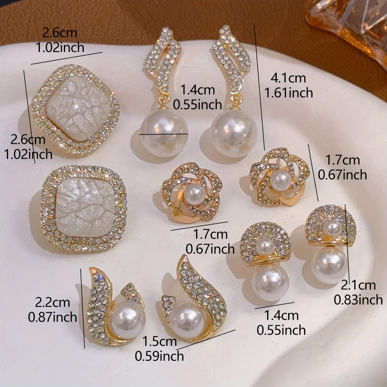 Bayramlar va rasmiy tadbirlar uchun nafis vintage marjon va rhinestone taqinchoqlari to'plami