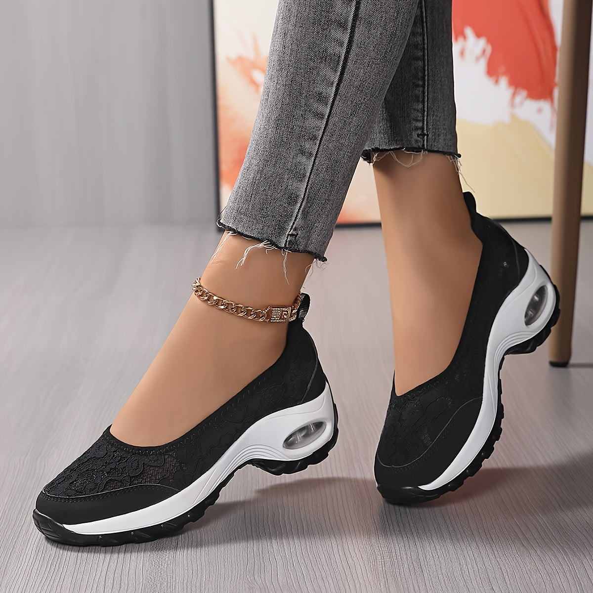 Women's Breathable Lace Fabric Slip-On Sneakers with Air Cushion for Casual Running