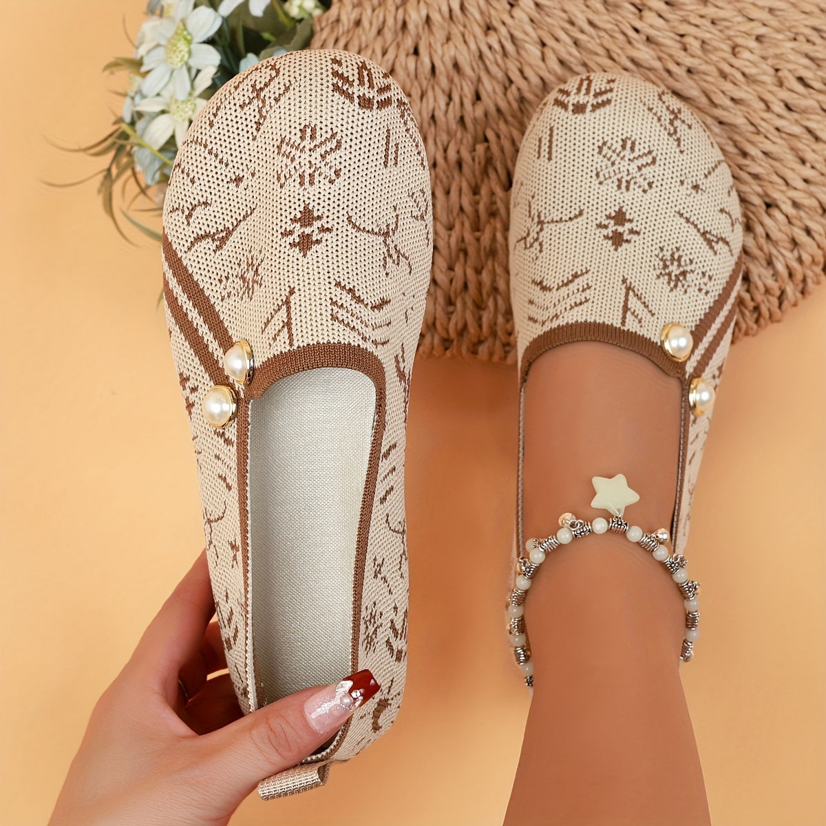 Women's Lace-Up Flats Breathable Fabric Slip-On Shoes Spring Season