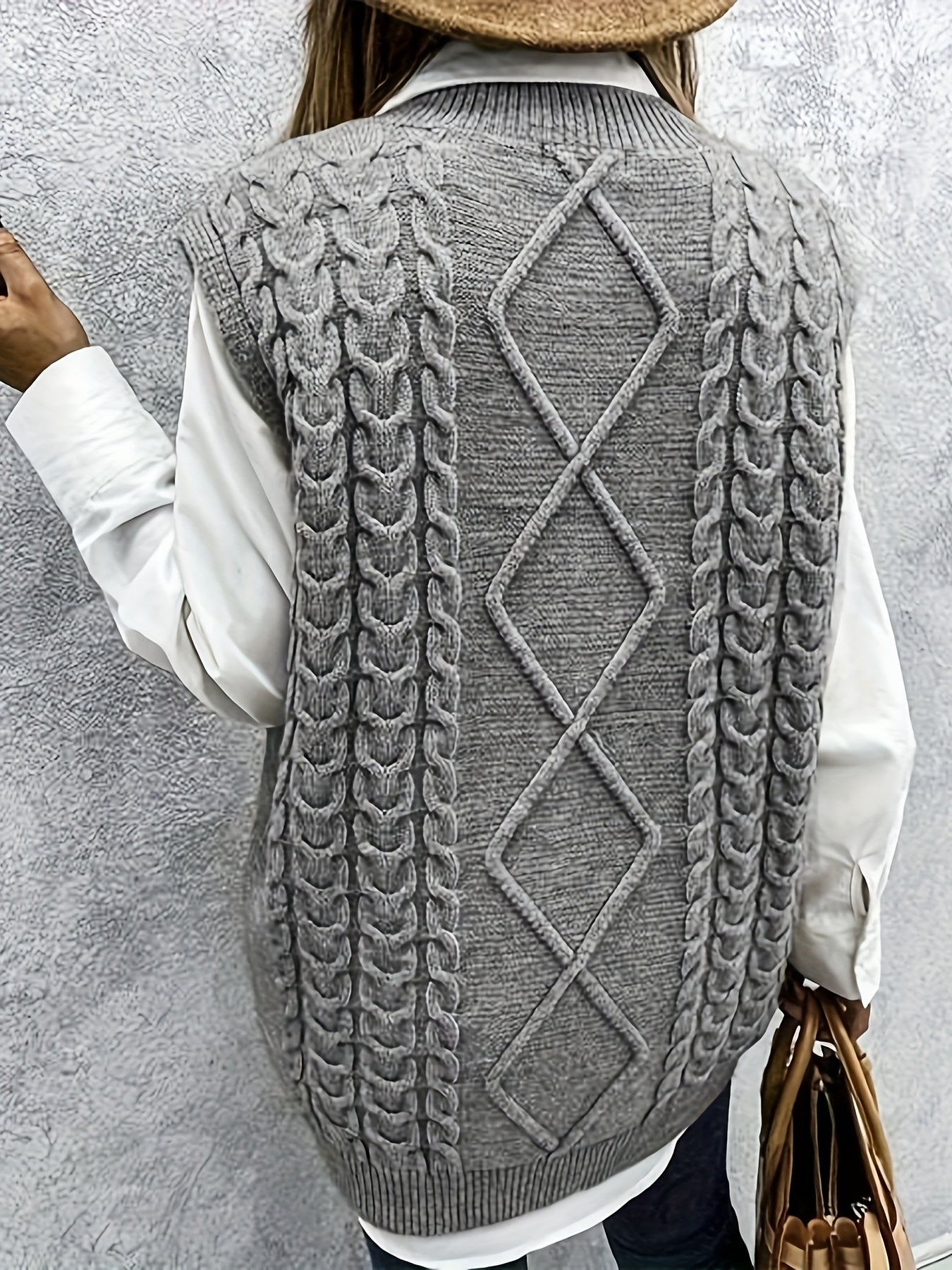 Plus Size Cable Knit Sweater Vest V-Neck Sleeveless Top for Fall Winter