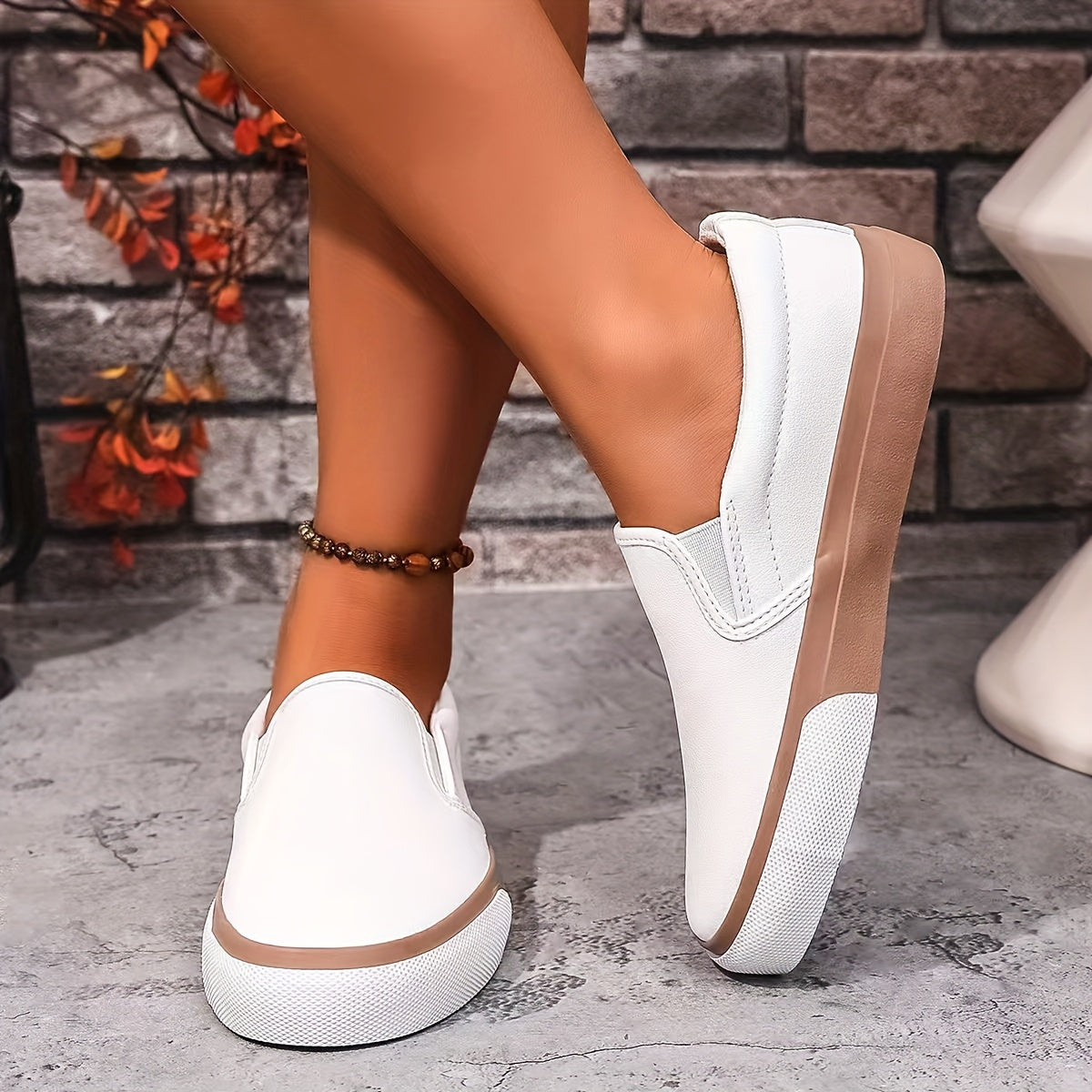 Ayollar uchun slip-on tekis poyabzal, kundalik yurish poyabzali, kichik oq sneakers