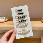 6 ta qora va oq rangdagi nafis sun'iy marvarid broshkalari, har qanday kiyim uchun mukammal.