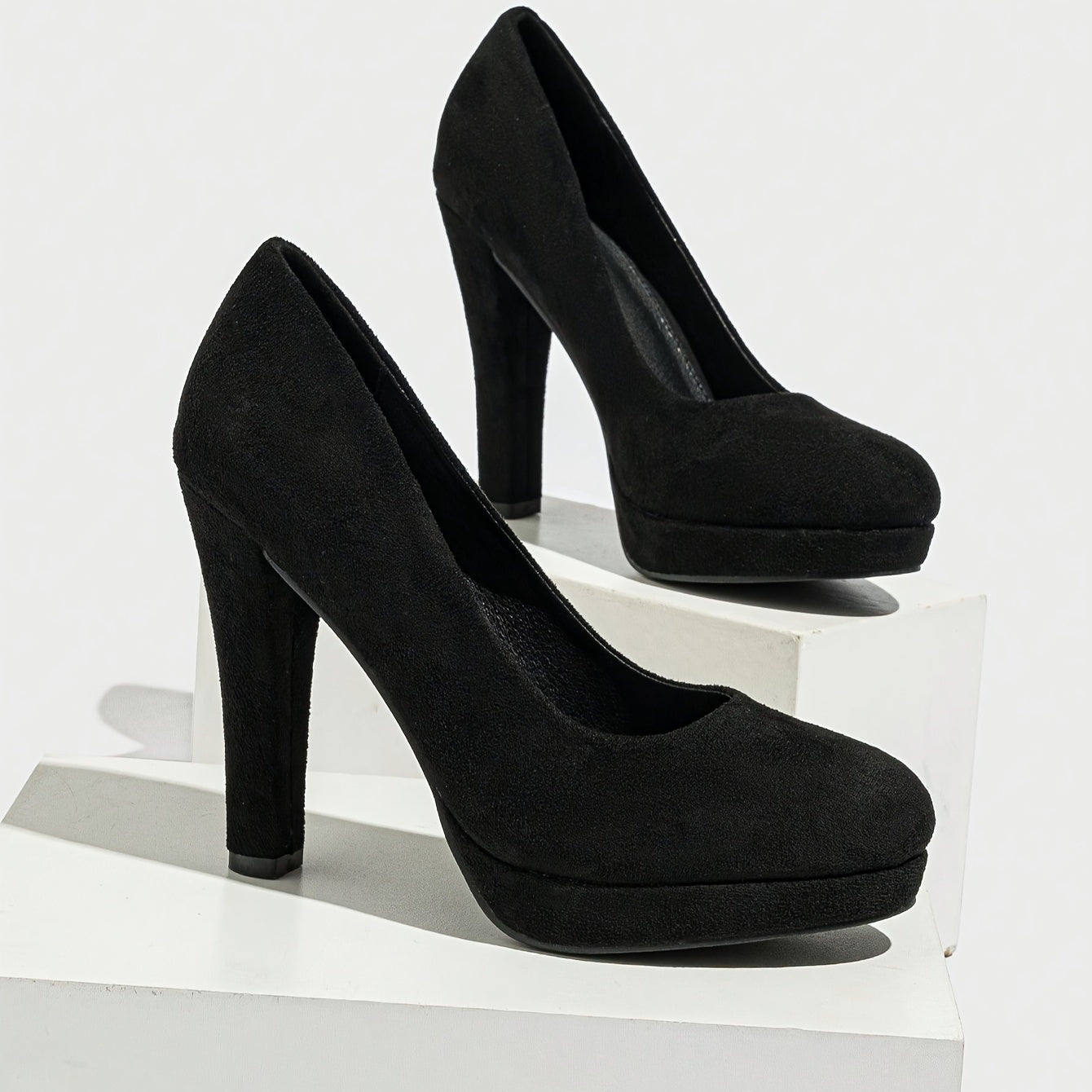 Ayollar uchun charm blok poyafzal, burun nuqtali, kechki tadbirlar uchun kiyinadigan poyafzallar