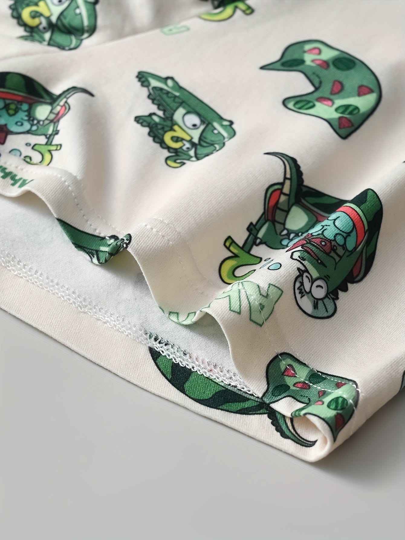 Men's Underwear Mid-Rise Flat-Crotch Shorts Breathable Polyester Elastic Waist Casual Sports Set of Three