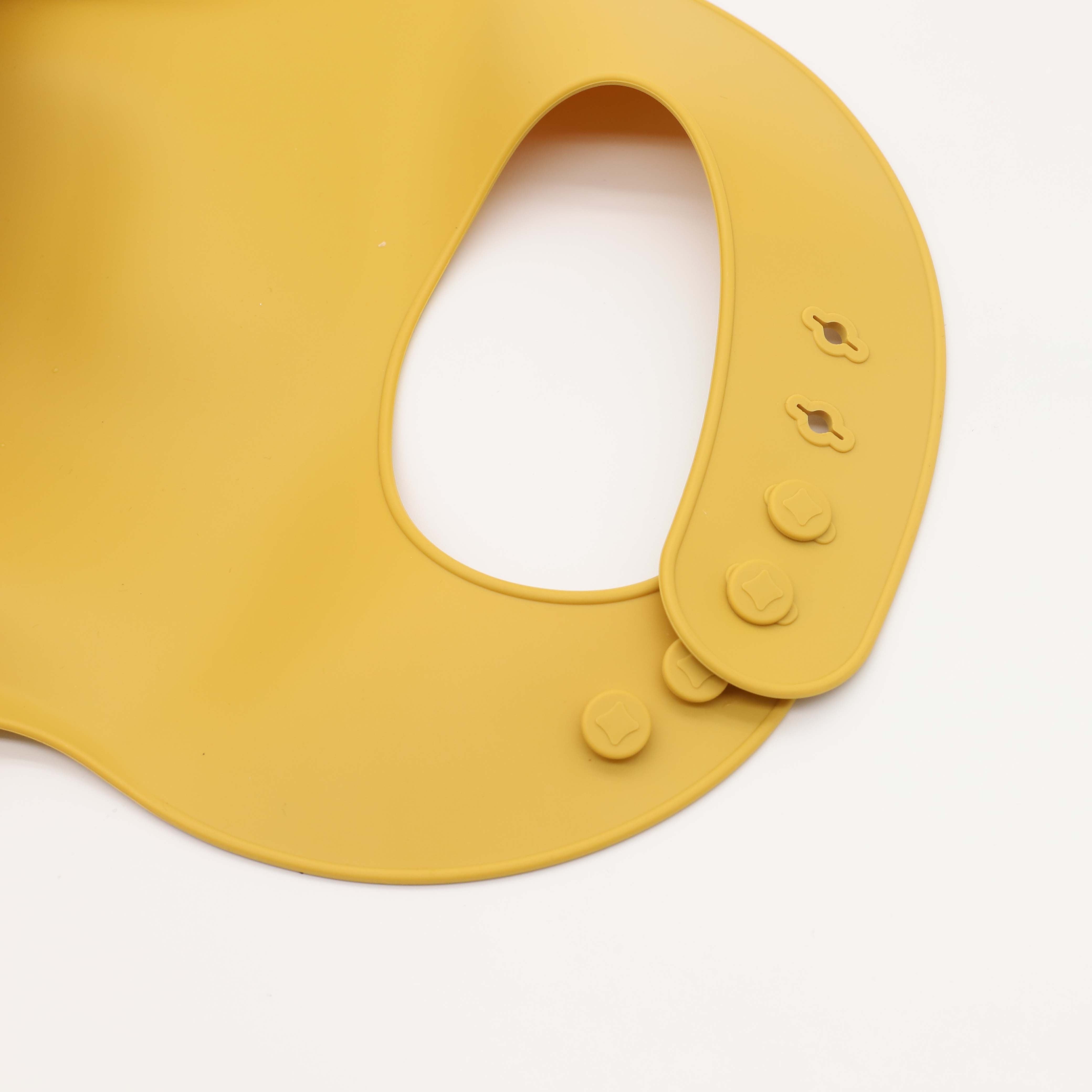 Adjustable Food Grade Silicone Feeding Bib for Babies and Toddlers with Food Catch Pocket