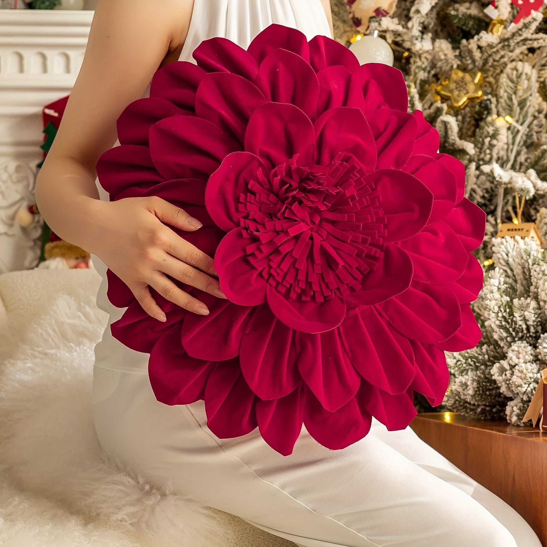 Bayram ruhiga kirish uchun bizning Festiv 3D Gullar Velur Yostiq Qopqog'imizni tanlang, u yumshoq, muzli tugatishga ega. Bayram uy bezaklaringizni Orange, Purple, Red, Green va Blue ranglarida mavjud variantlar bilan ko'taring. (Yostiq kiritilmagan)