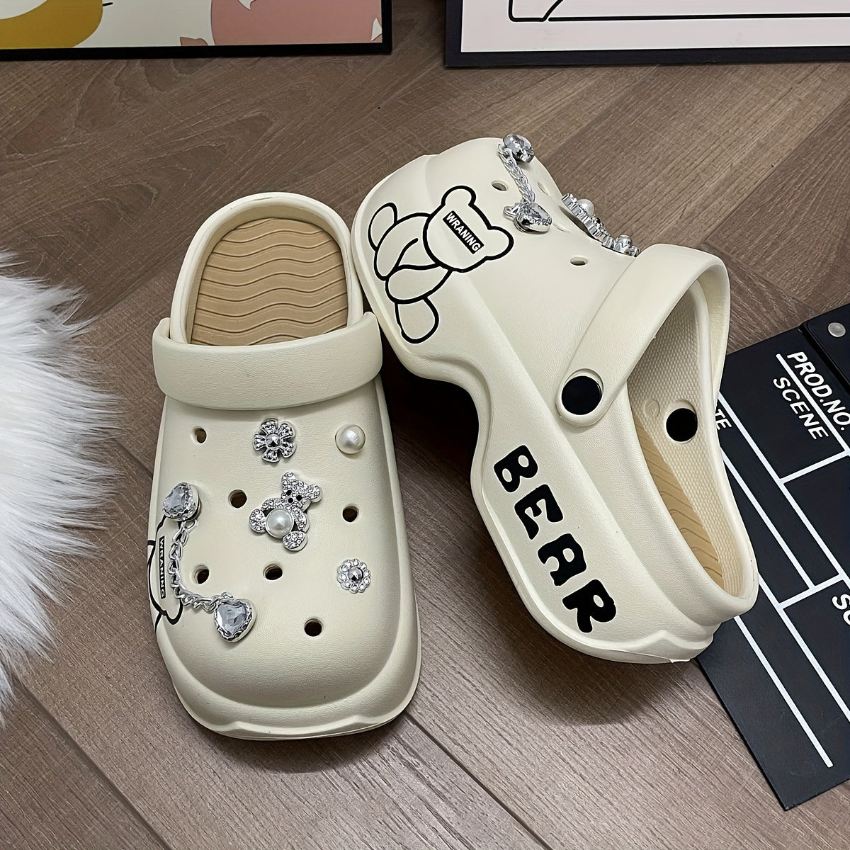 Kids Silver Plush Sole Hole Shoes for Casual Wear