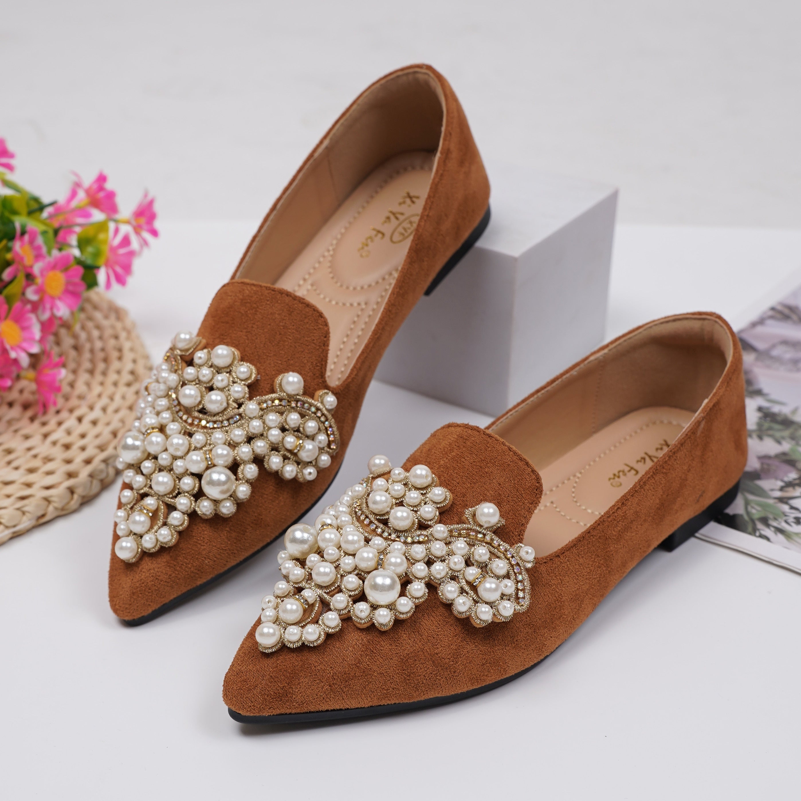 Women's Flat Shoes Faux Pearl Pointed Toe Slip-On Lightweight All-Season