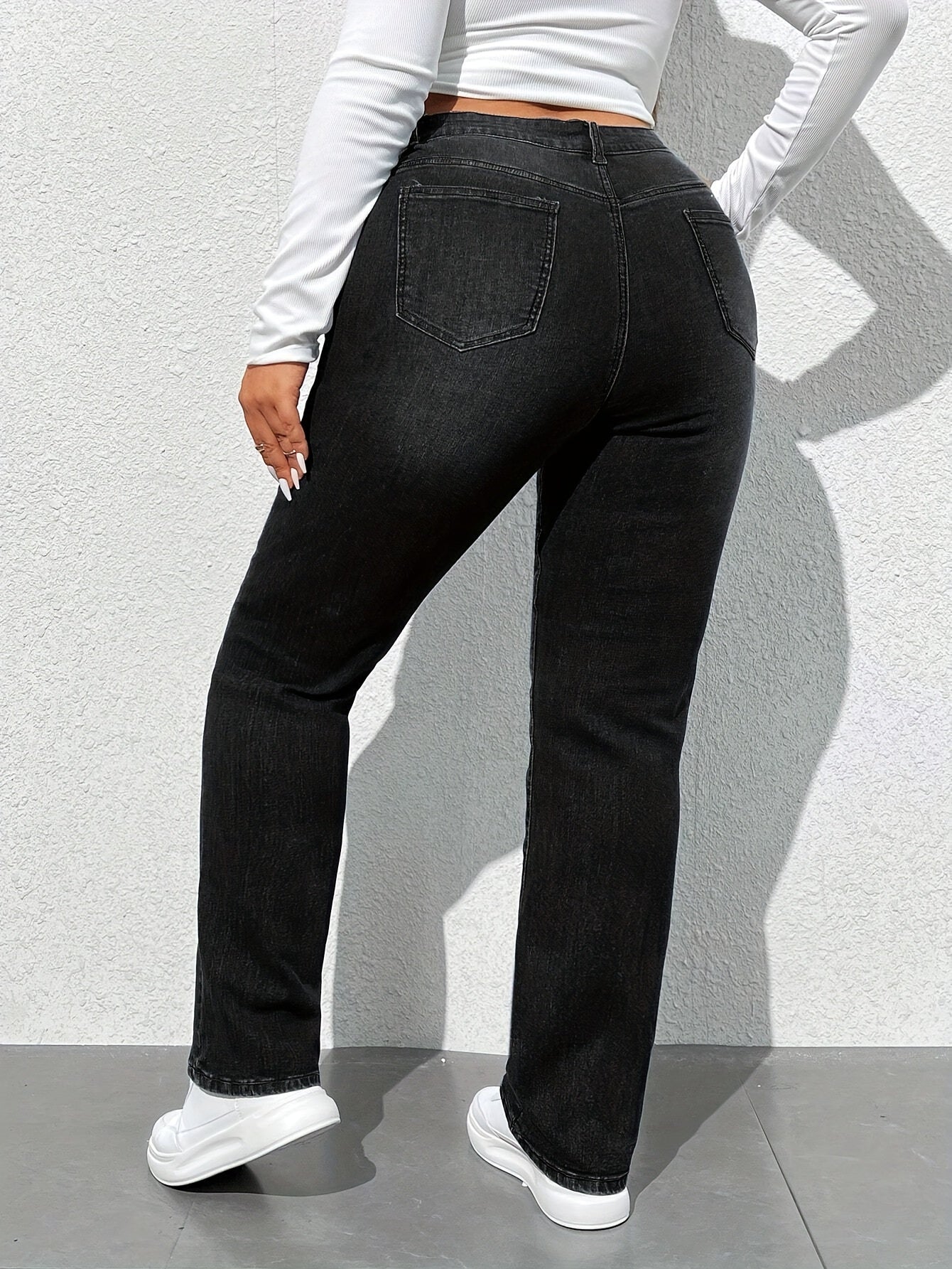 Ayollar uchun ko‘p funksiyali moda mos keladigan shimlar, qora, M o‘lcham