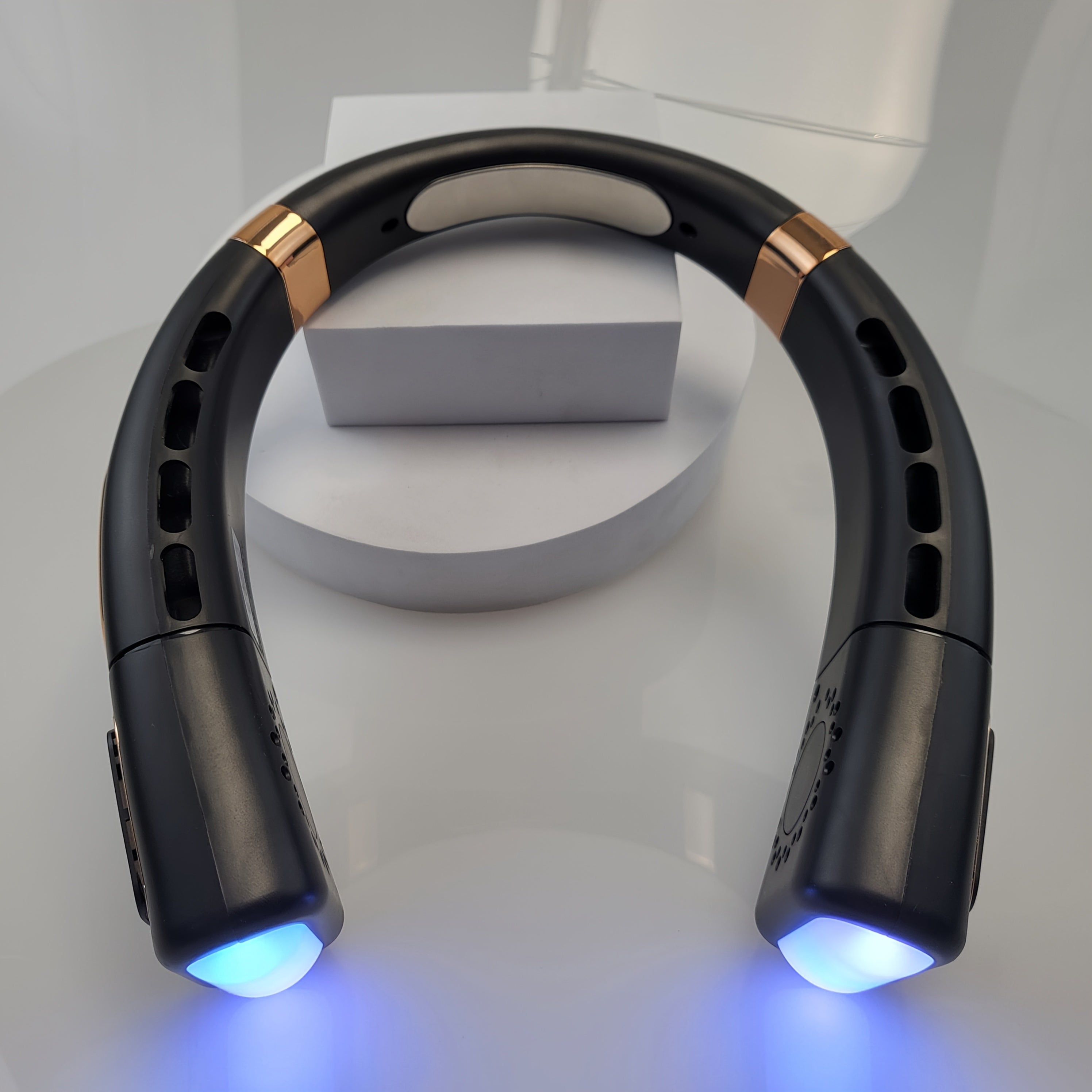 Portable Neck Fan with 5 Speeds, Rechargeable Battery, LED Light