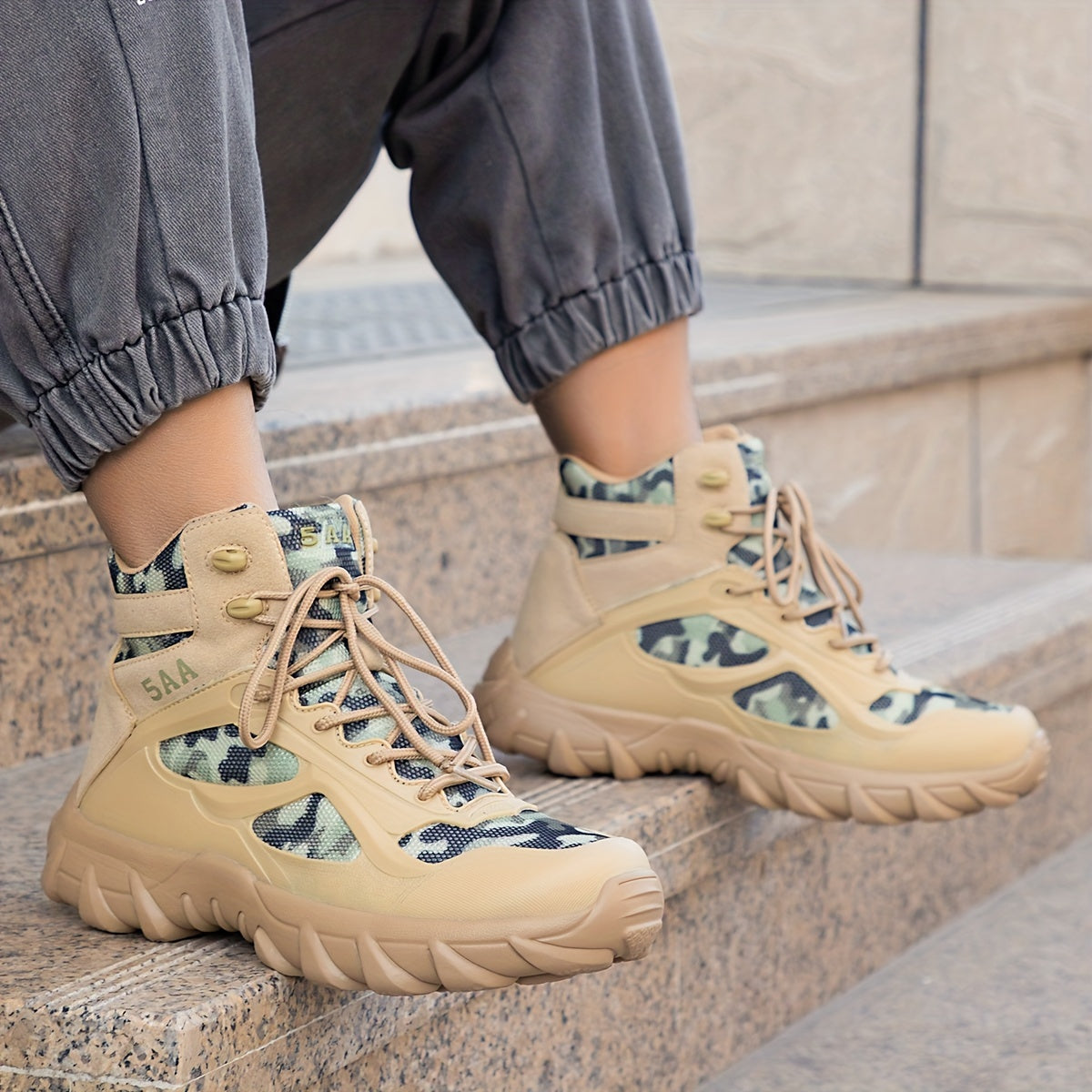 Men's High Top Hiking Boots Durable Outdoor Non-slip Lace Up All-Season Solid Color