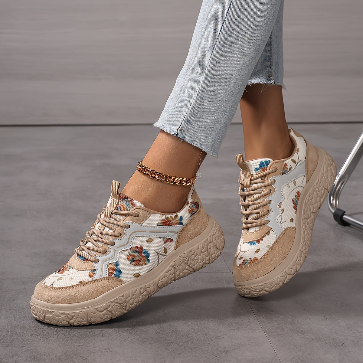 Women's Casual Floral Lace-Up Sneakers Lightweight Breathable Mesh Outdoor Shoes
