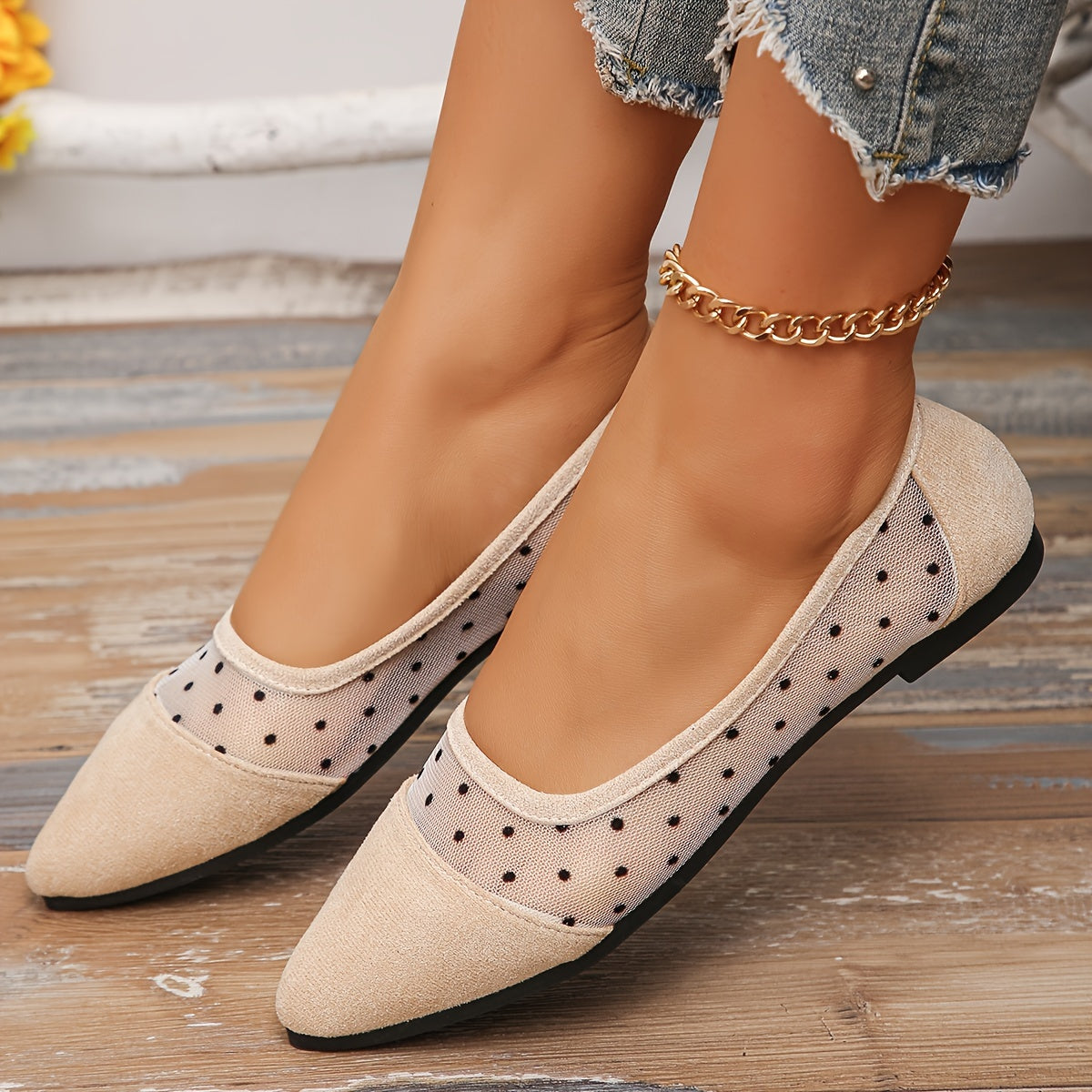 Women's Mesh Flats Breathable Slip-On Pointed Toe Daily Shoes