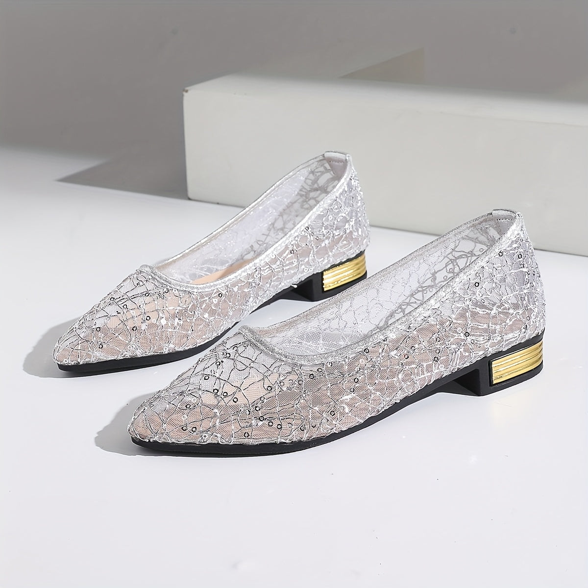 Women's Pointed Toe Ballet Flats Mesh Lace All-Season Slip-On Shoes