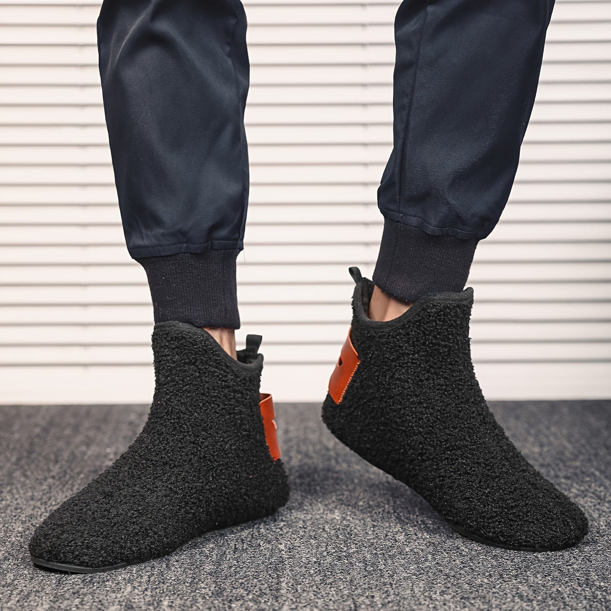 Pantuflas masculinas de interior tipo slip-on para tobillo con suela de goma antideslizante y forro de felpa