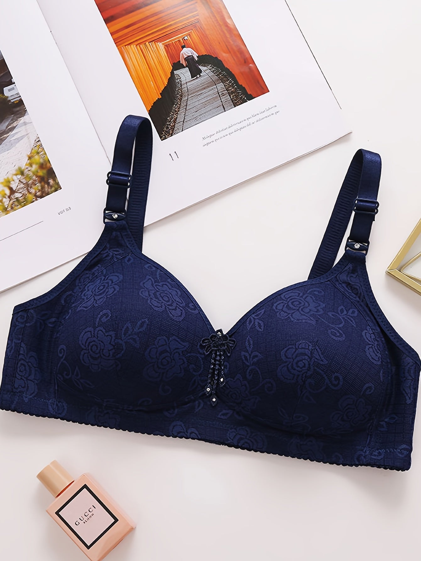 Women's Lace Wireless Push Up Bra Comfortable Breathable Lingerie