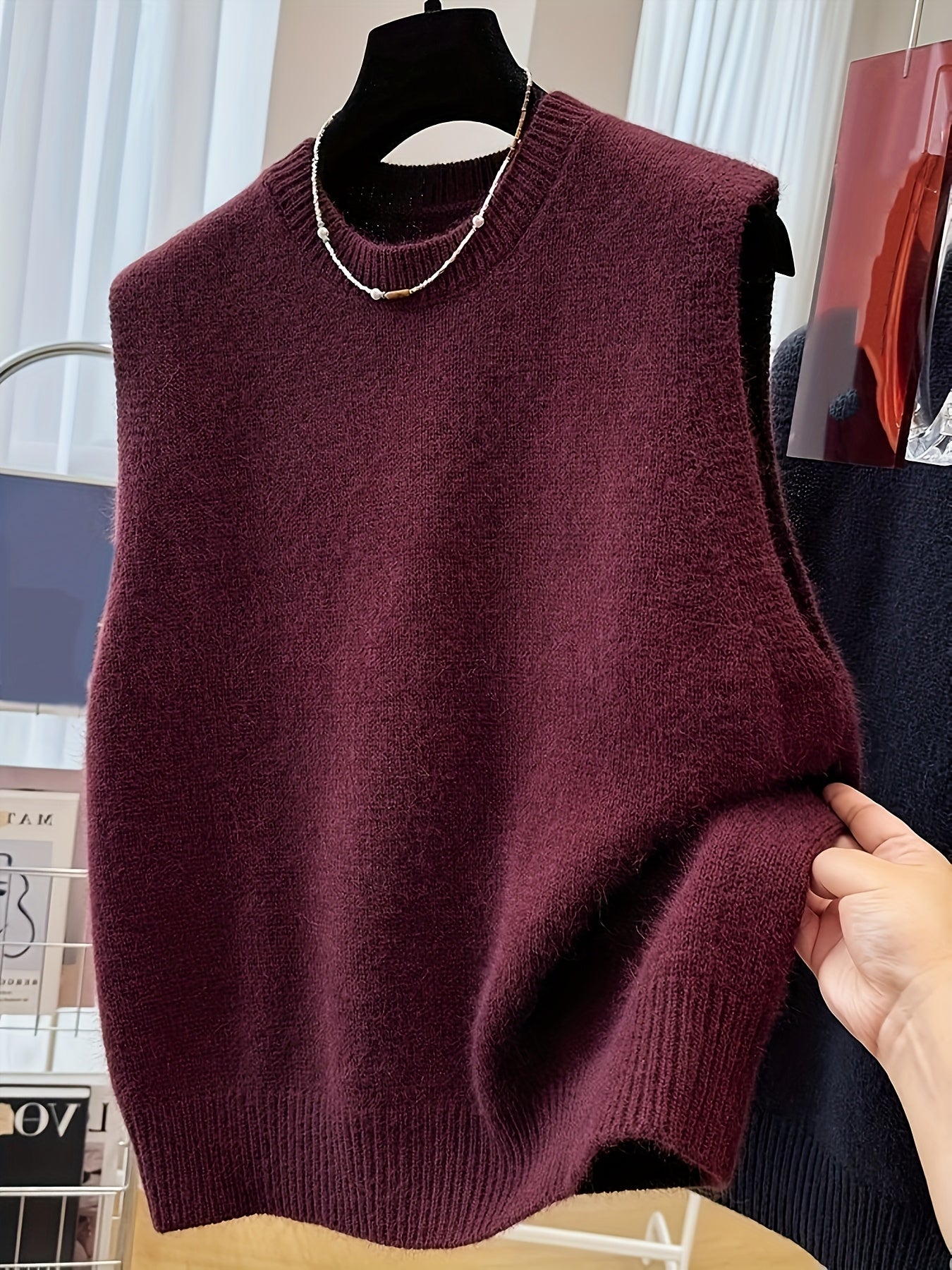 Women's Red Sleeveless Knit Vest with Crew Neck Made of Polyester for Spring and Fall