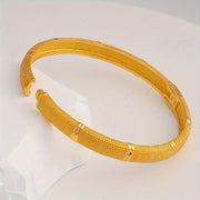 Gold-Toned Copper Open Bangle Bracelet Set for Women Stylish and Versatile Jewelry