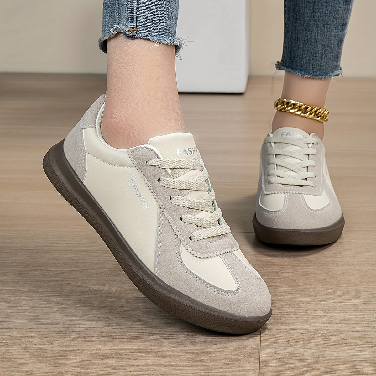 Women's Minimalist Beige White Lace-Up Sneakers Cushioned Rubber Sole