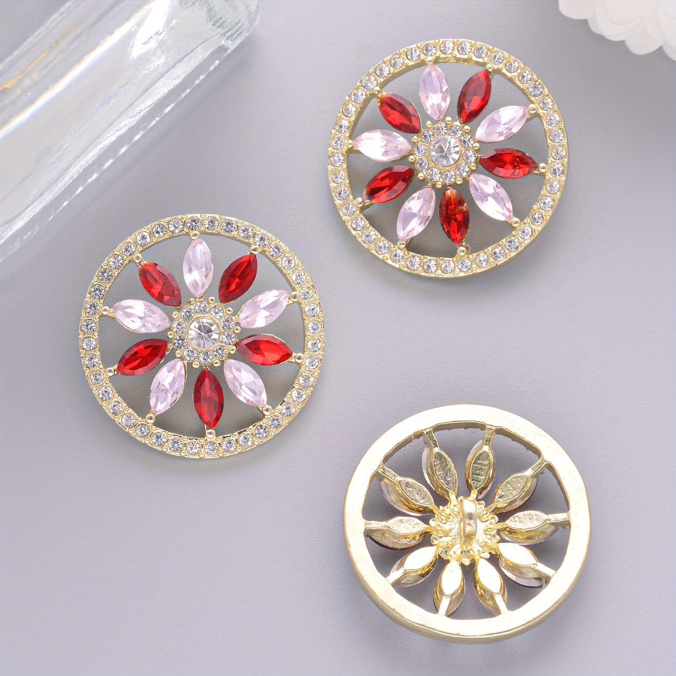 Set of 4 Antique Chic Alloy Buttons Circular Stylish Pins for Shirts Blouses Coats