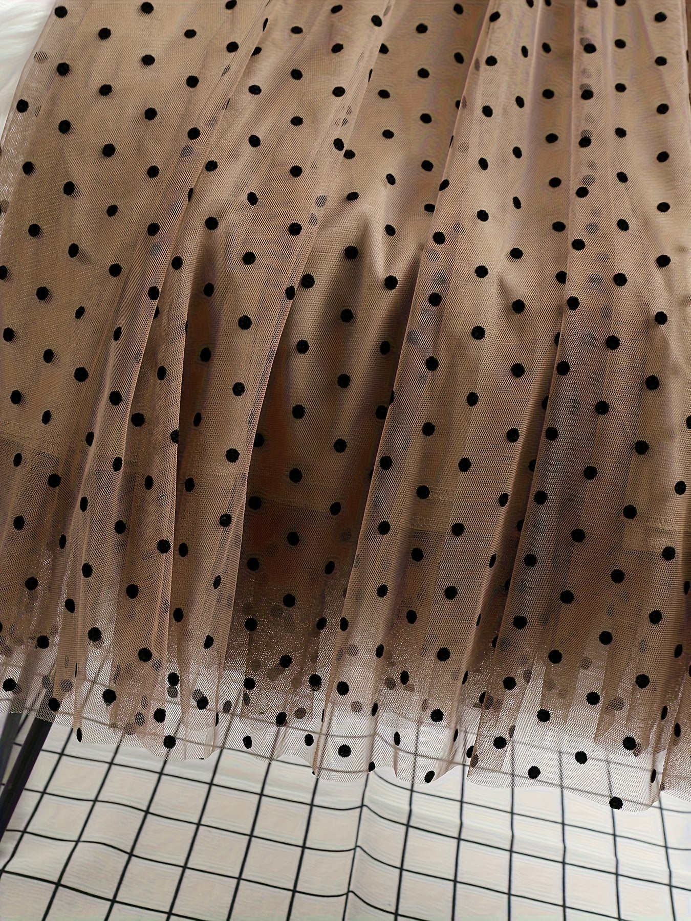 Falda midi de lunares de talla grande para mujer en línea A, con malla ligera y flocked