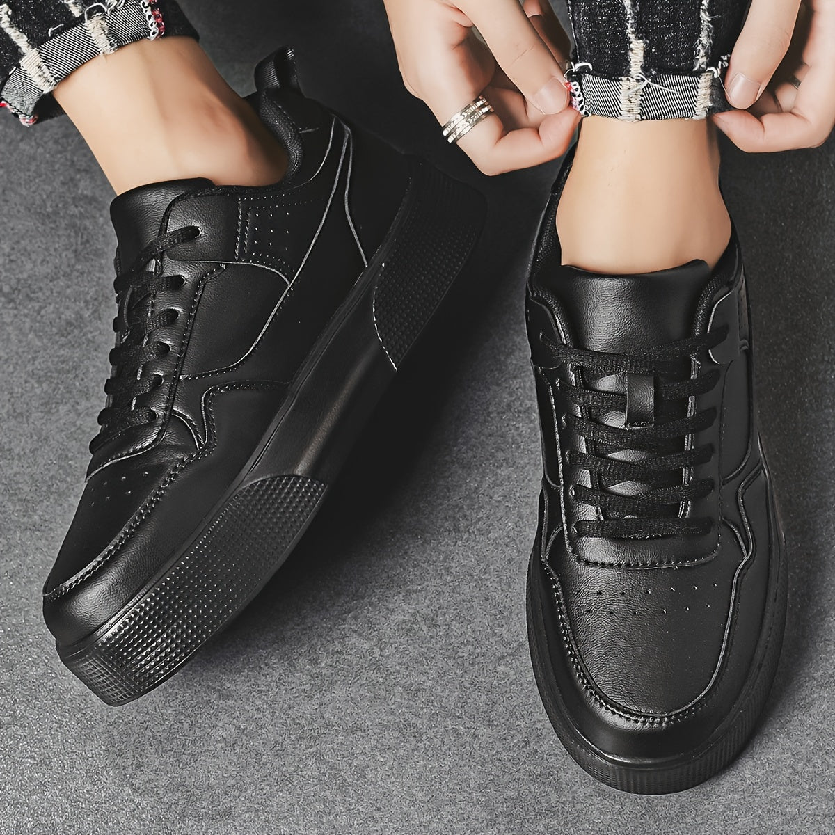 Men's Casual Sneakers Lightweight Stable Pronation Low Top Lace-Up PU EVA All-Season