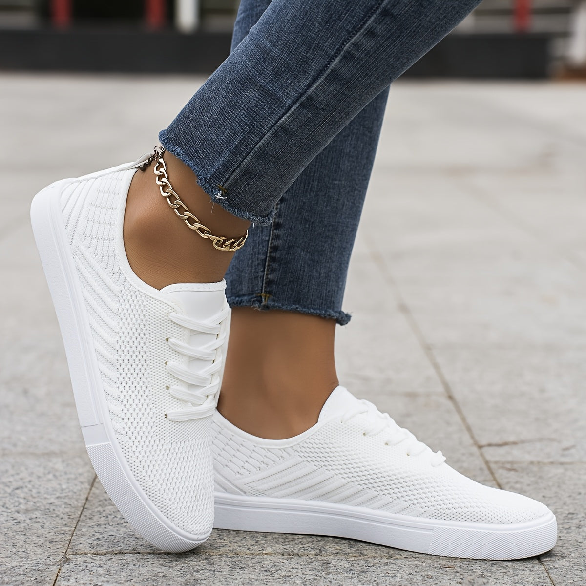Women's Breathable Mesh Low-Top Sneakers White Comfortable Casual Athletic