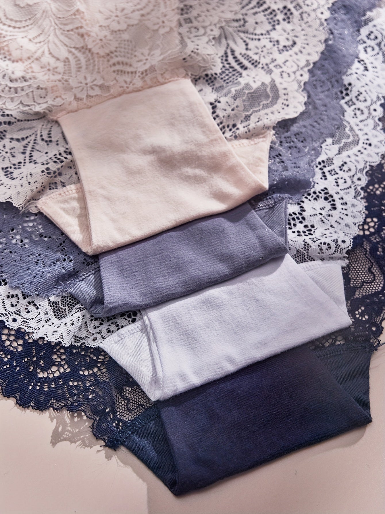 Set de 4 braguitas de encaje de cintura alta para mujer talla grande