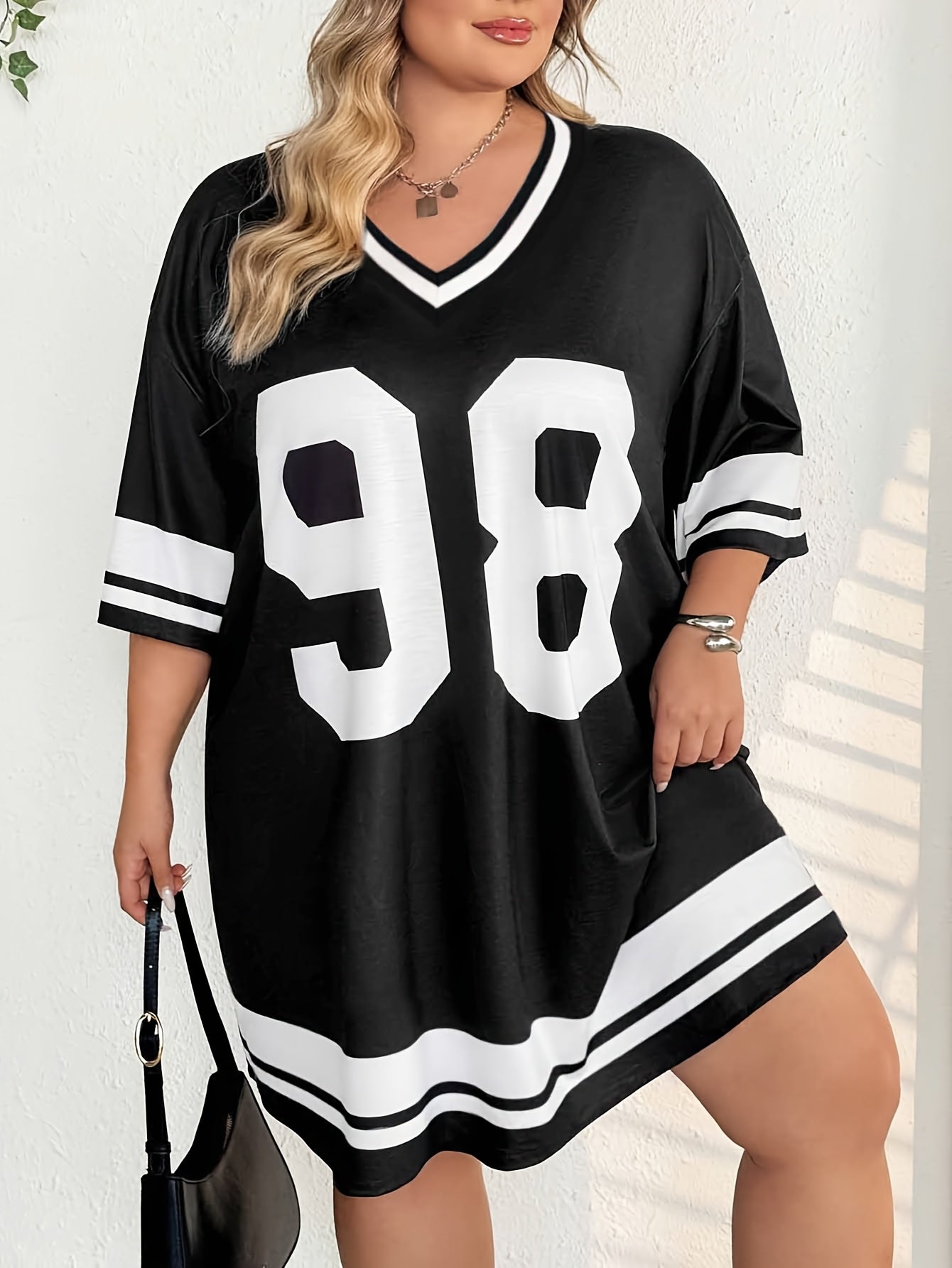 Plus Size Women's Graphic V-Neck Short Sleeve Dress All-Season Comfort