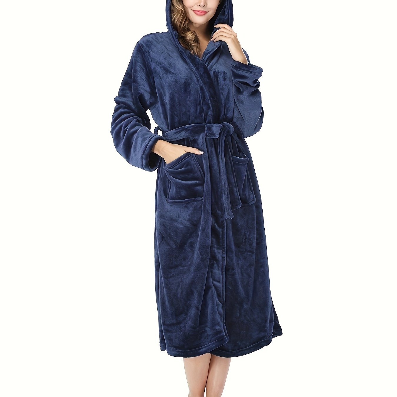 Ayollar uchun uyqu kiyimlari uchun uzun yengli, kapuchonli, belbog'li va cho'ntakli yumshoq tunika.