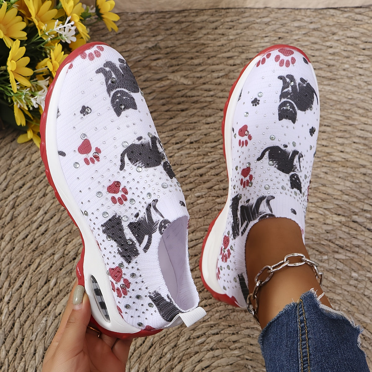 Women Breathable Slip-On Sneakers Versatile Lightweight Running Shoes